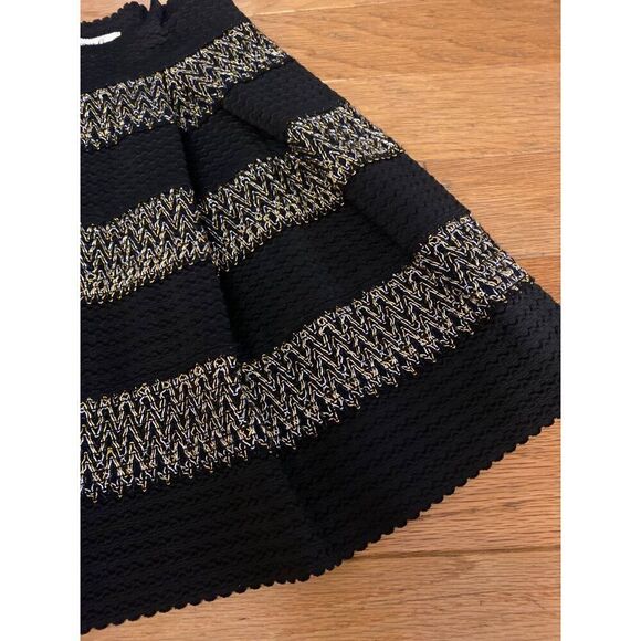 Ginger G Black & Gold pleated Textured Skirt Woven zigzag Pattern Size Large - Picture 3 of 8